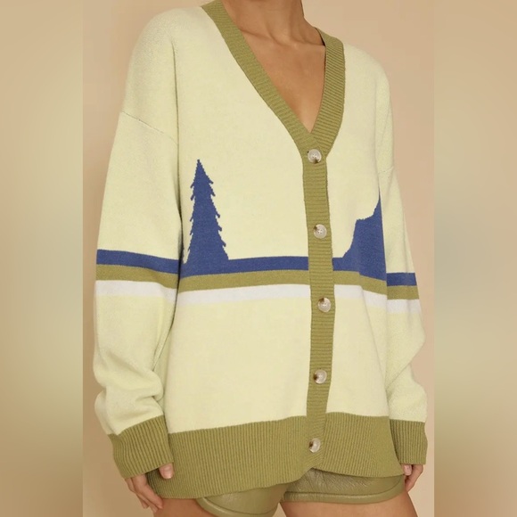 New nwt miss sparkling landscape mountain cardigan sweater M L ADORABLE - Picture 2 of 3